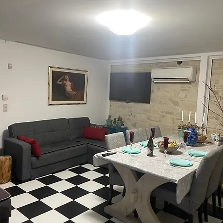 Apartament Ermis House